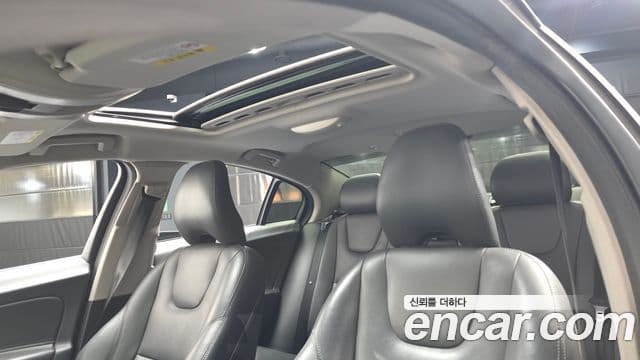 Volvo S60 2세대, 2018 18