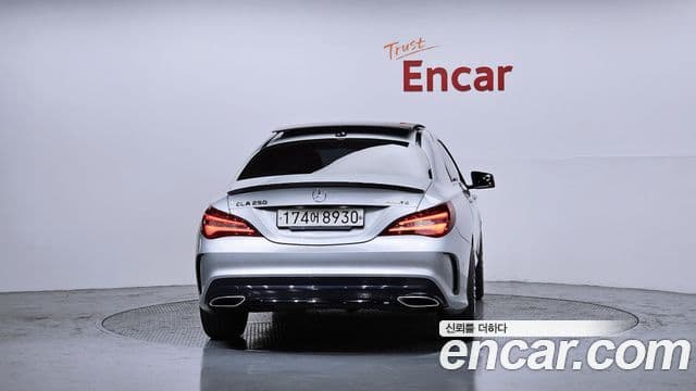 Mercedes-Benz CLA-класс C117 AMG Line, 2017 4