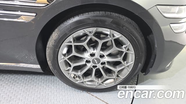 Genesis G80 (RG3) бензин 2.5 турбо AWD, 2021 все фото