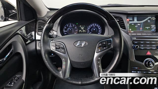 Hyundai Grandeur HG Premium, 2016 15