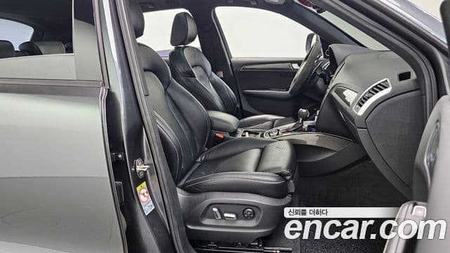 Audi SQ5 8R, 2016 10