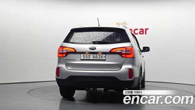 Kia New Sorento R Trendy, 2014 4