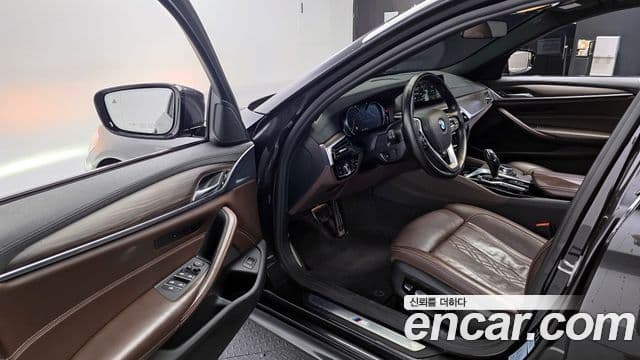 BMW 5시리즈 (G30) 520d xDrive M Sport Plus, 2017 10