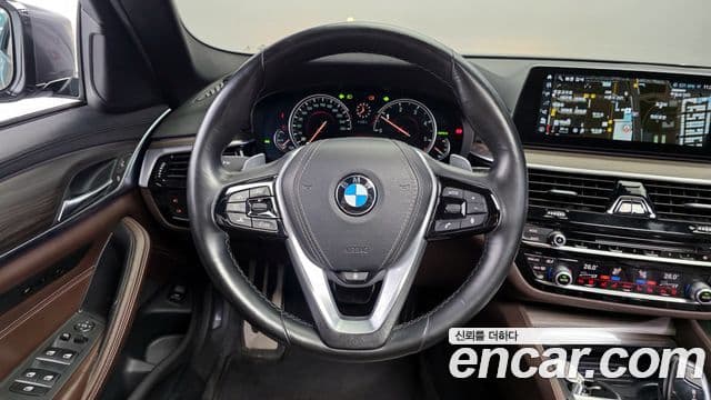 BMW 5시리즈 (G30) 520d xDrive M Sport Plus, 2017 13