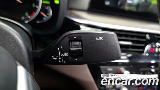 BMW 5시리즈 (G30) 520d xDrive M Sport Plus, 2017 18