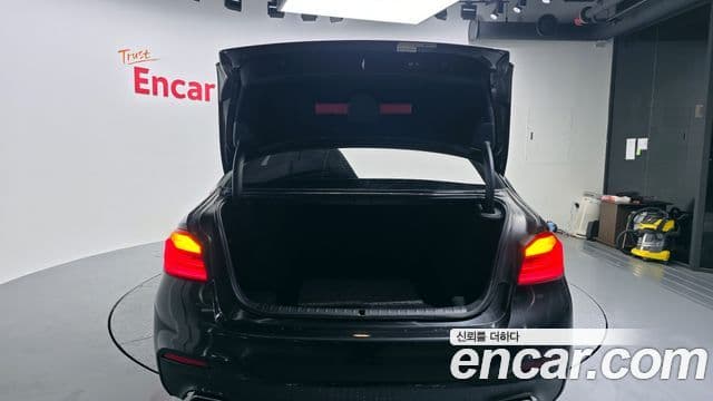 BMW 5시리즈 (G30) 520d xDrive M Sport Plus, 2017 20