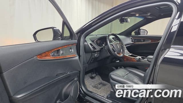 Lincoln Nautilus 1세대, 2020 10