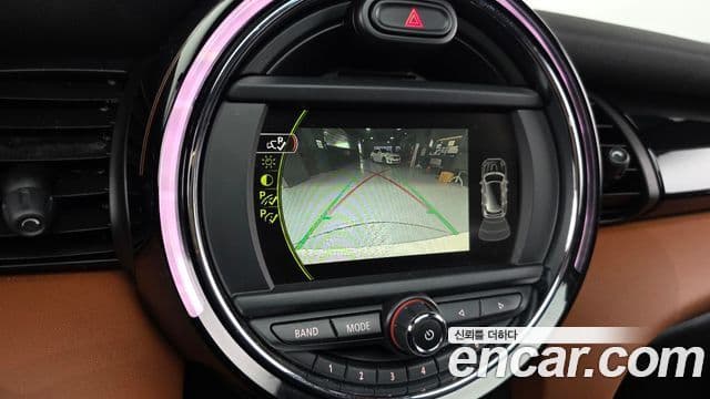 Mini Cooper 3세대, 2017 14