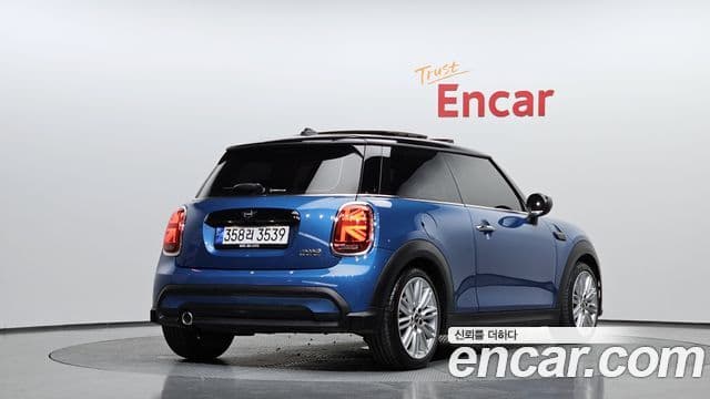 Mini Cooper 3세대, 2022 2