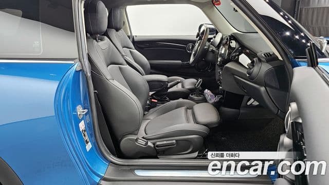 Mini Cooper 3세대, 2022 10