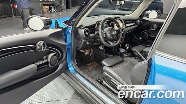 Mini Cooper 3세대, 2022 11