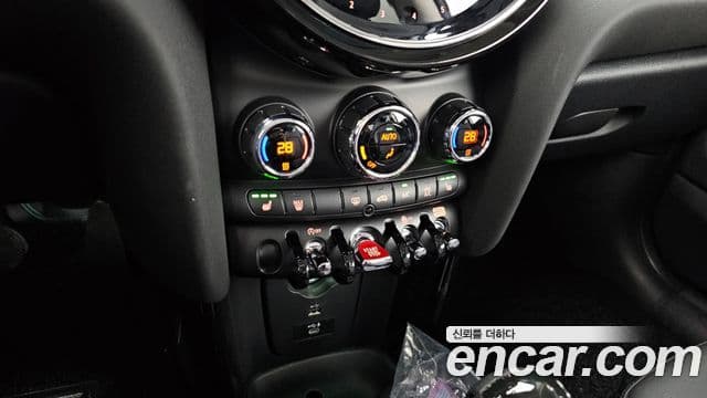 Mini Cooper 3세대, 2022 17