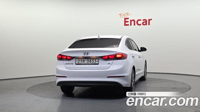 Hyundai Avante AD Modern, 2018 4