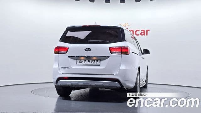 Kia All New Carnival Prestige, 2016 4