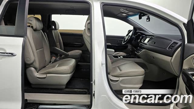 Kia All New Carnival Prestige, 2016 10