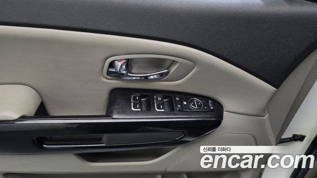 Kia All New Carnival Prestige, 2016 18