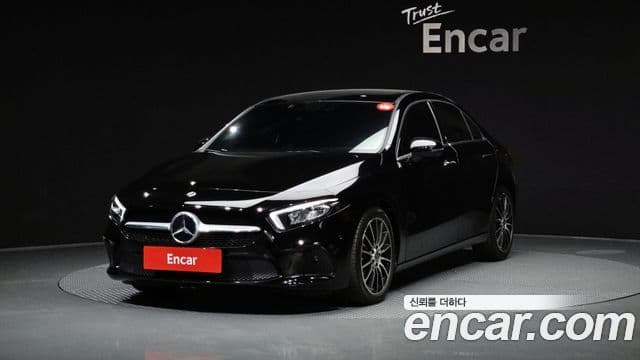 Mercedes-Benz A-класс W177 A220 седан, 2020 1