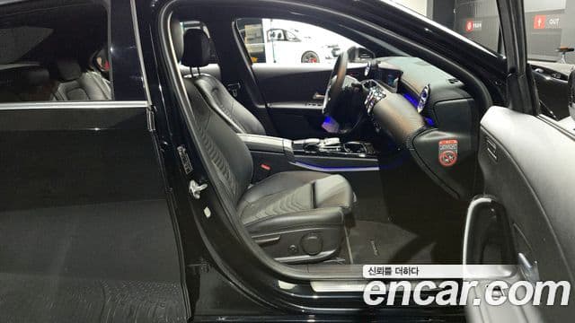 Mercedes-Benz A-класс W177 A220 седан, 2020 11