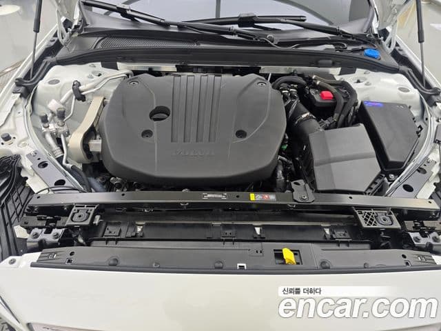 Volvo V60 Cross Country 2세대 B5 Ultra AWD, 2025 6