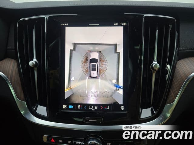 Volvo V60 Cross Country 2세대 B5 Ultra AWD, 2025 14