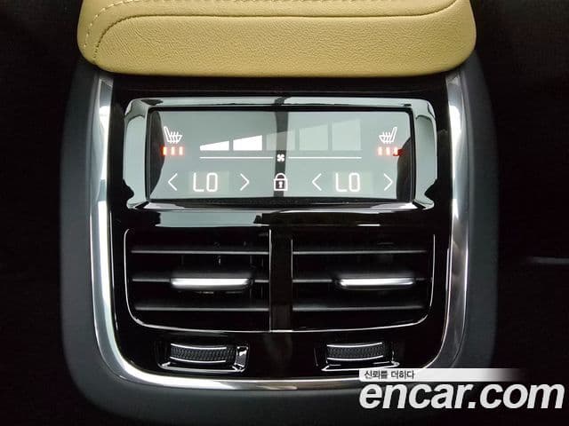 Volvo V60 Cross Country 2세대 B5 Ultra AWD, 2025 17