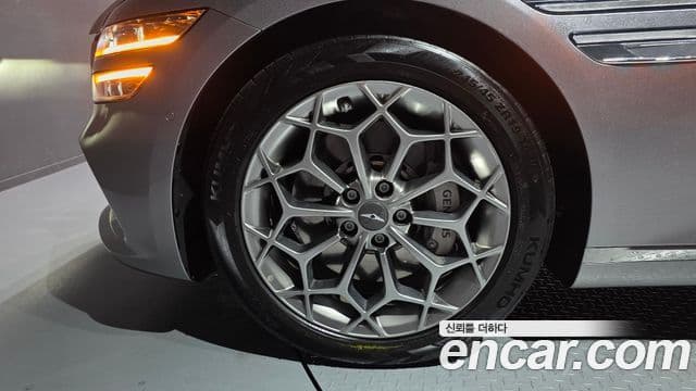 Genesis G80 (RG3) бензин 2.5 турбо AWD, 2022 все фото