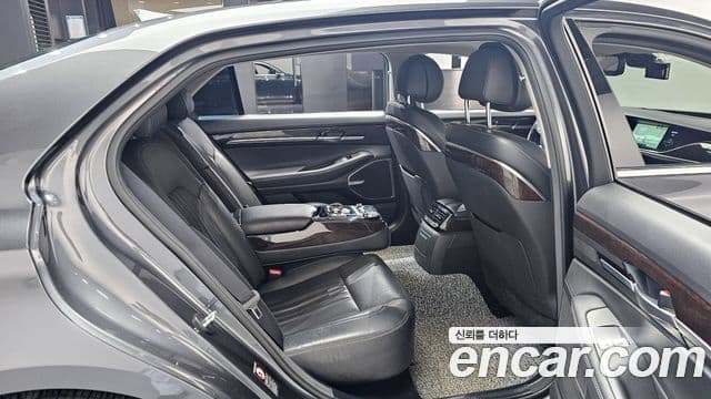 Genesis EQ900 Luxury, 2018 12