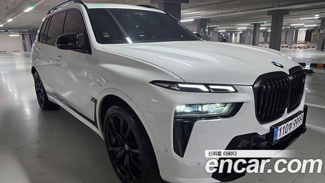 BMW X7 (G07) M60i xDrive M Sport 6인승, 2024 3