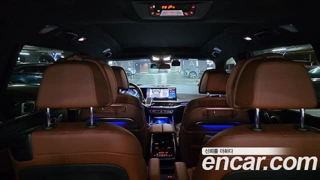 BMW X7 (G07) M60i xDrive M Sport 6인승, 2024 16
