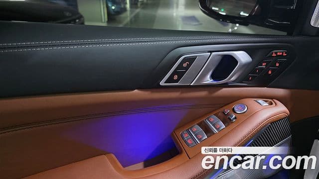 BMW X7 (G07) M60i xDrive M Sport 6인승, 2024 18