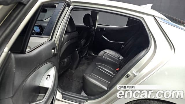 Kia K5 LPI Smart, 2013 12