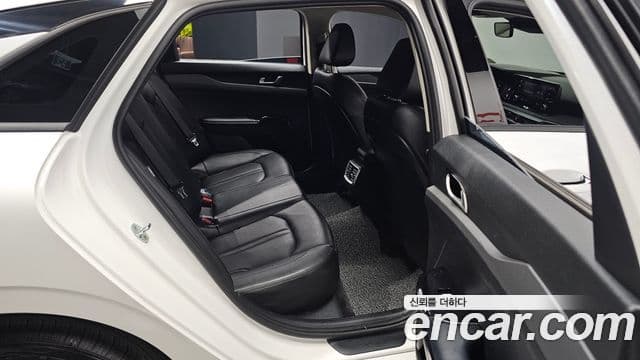 Kia K5 3세대 Standard, 2023 12