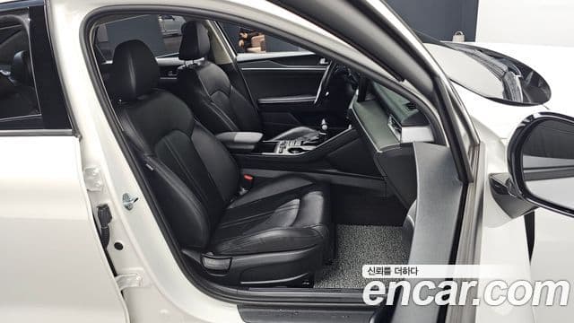 Kia K5 3세대 Standard, 2023 13