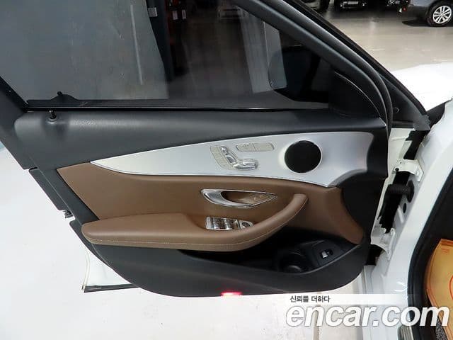 Mercedes-Benz E-класс W213 Avantgarde, 2021 14