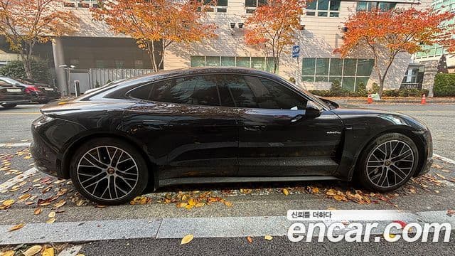 Porsche 타이칸 базовый, 2023 3