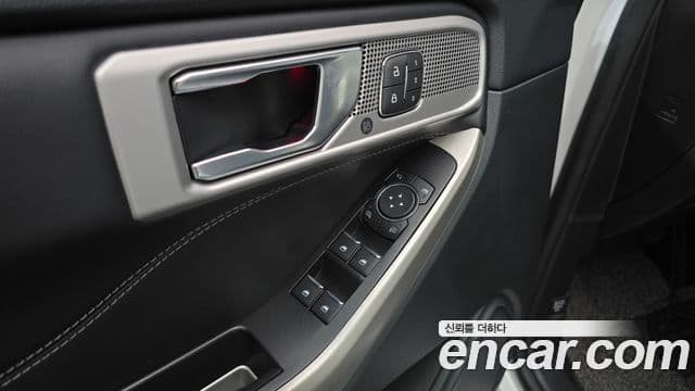 Ford Explorer 6세대, 2022 14
