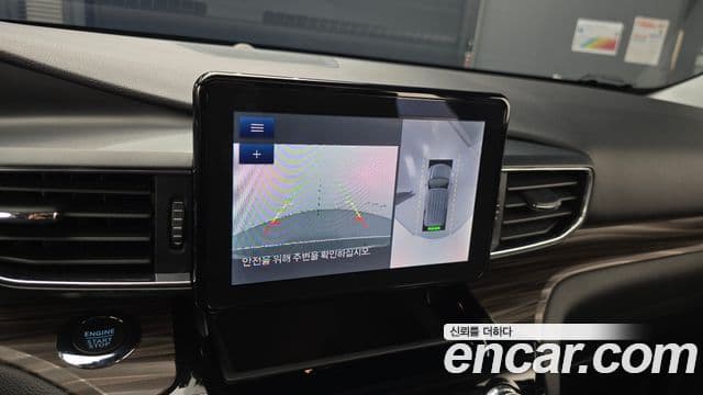 Ford Explorer 6세대, 2022 17