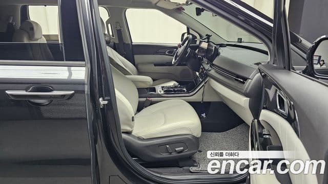 Kia Carnival 4세대 Signature, 2021 11