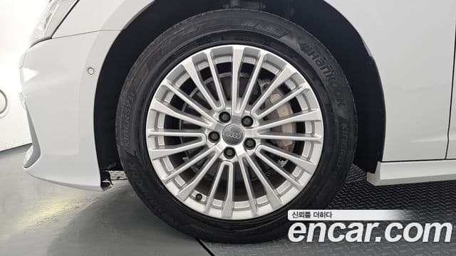 Audi A6 (C8) Premium, 2020 все фото