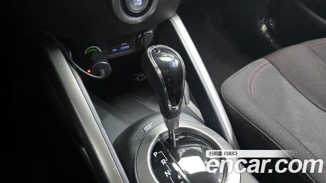 Hyundai Veloster Unique, 2012 9