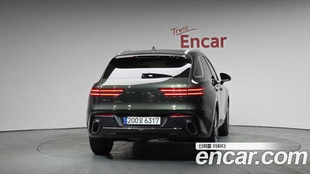 Genesis GV70, 2024 4