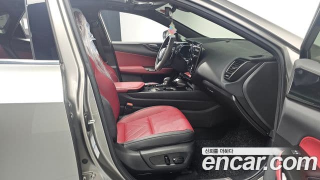 Lexus NX450h+ 2세대 Premium, 2022 11