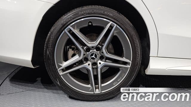 Mercedes-Benz C-класс W205 AMG Line, 2021 все фото