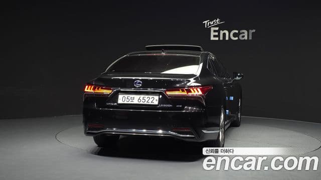 Lexus LS500h 5세대 3.5 Luxury AWD, 2018 4