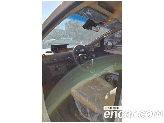 Hyundai Staria Modern, 2025 7