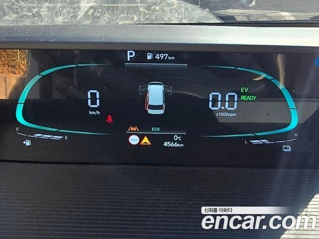 Hyundai Staria Modern, 2025 15