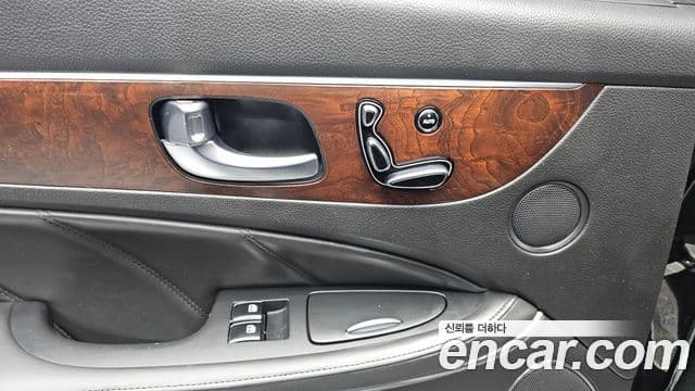 Hyundai Equus(новый кузов / новое поколение) Exclusive, 2015 18