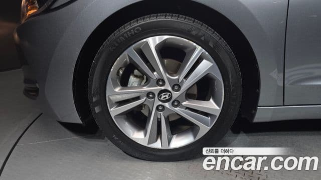 Hyundai Avante AD 1.6 GDI Value Plus, 2017 все фото