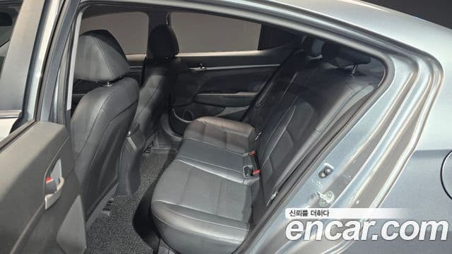 Hyundai Avante AD 1.6 GDI Value Plus, 2017 12