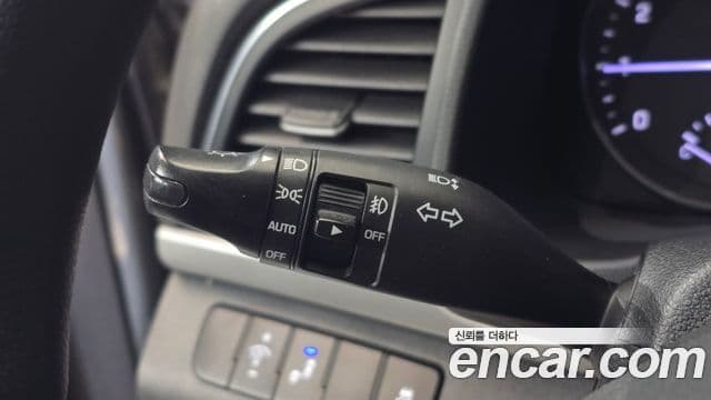 Hyundai Avante AD 1.6 GDI Value Plus, 2017 17